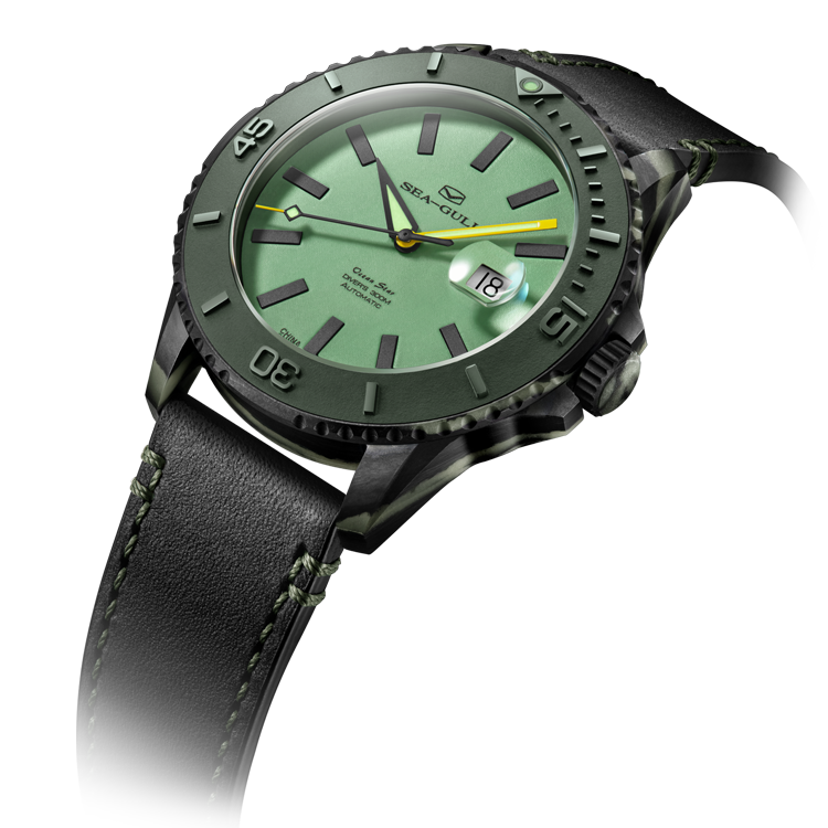 海鷗夜光碳纖維錶殼手錶